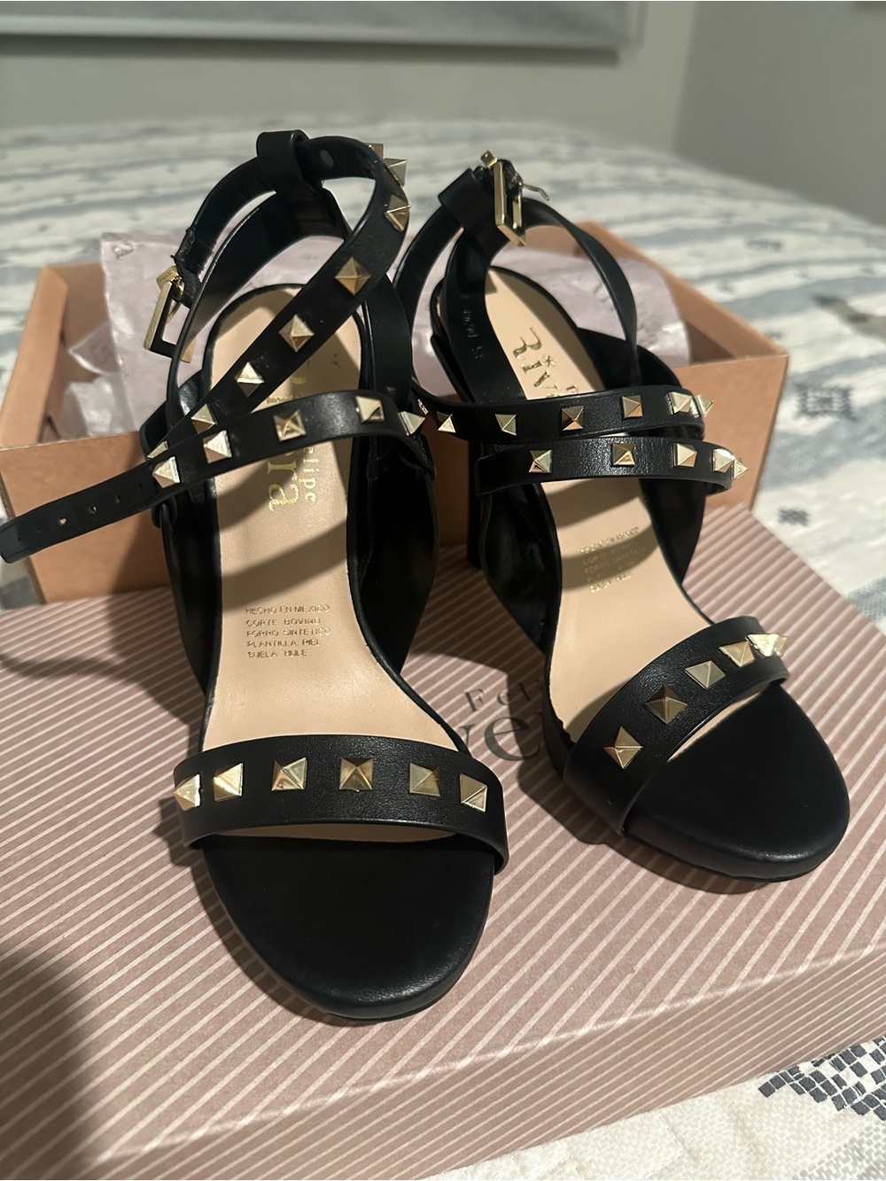 Felipe Riviera - Black Gold Studded Platform High Heels - Picture 2 of 8